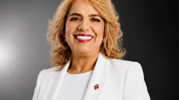 América García convoca a notarios a fijar posición sobre pago de cuotas para votar