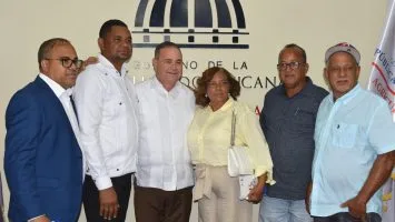 Agricultura y productores acuerdan ordenar producción de yuca amarga y fortalecer industria del casabe