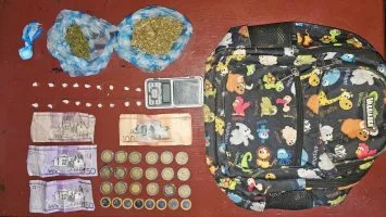 Apresan cuatro personas, ocupan armas y presuntas drogas en Peravia y San Cristóbal