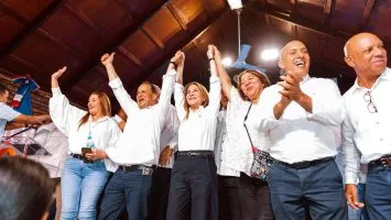 Carolina Mejía consolida respaldo político en Ocoa con juramentación de estructura
