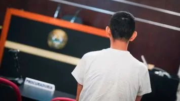 El Salvador dicta primera condena a prisión perpetua por feminicidio