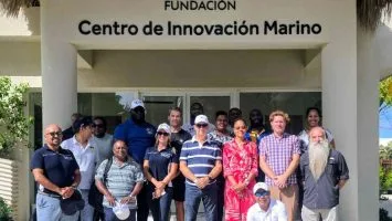 Delegación de Granada explora en Punta Cana como convertir el sargazo en soluciones