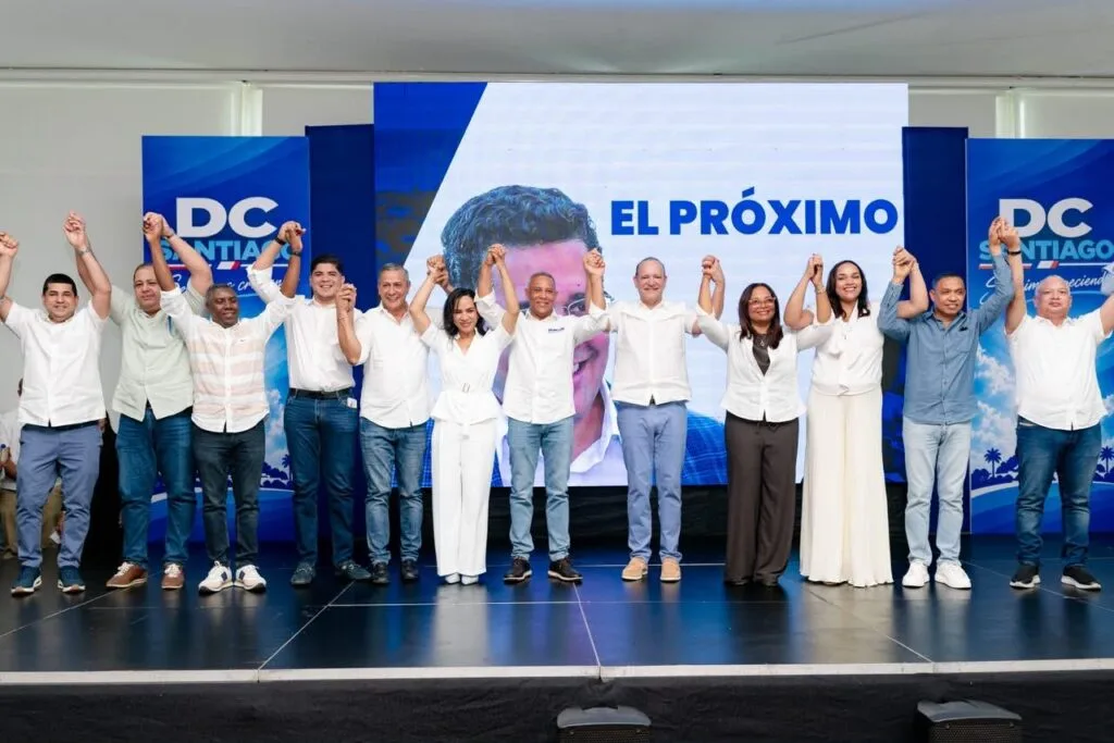 Proyecto David Collado realiza encuentros simultáneos en cuatro regiones