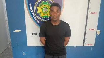 Apresan en Esperanza a hombre buscado por presunto atraco en Valverde