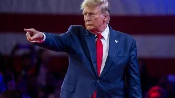 Trump: Un conflicto entre Reino Unido y Argentina por las Malvinas sería un «desastre potencial»
