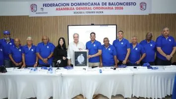 Fedombal honra a Fernando Hasbún en su Asamblea Anual de Asociaciones