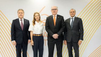 APAP celebra 64 aniversario reconociendo la trayectoria de su liderazgo