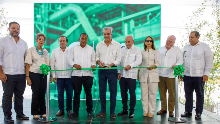 Luis Abinader inaugura planta de revalorización de residuos en PP