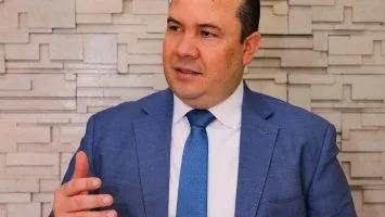 Juan González advierte conflictos internacionales y guerra comercial podrían impactar economía dominicana