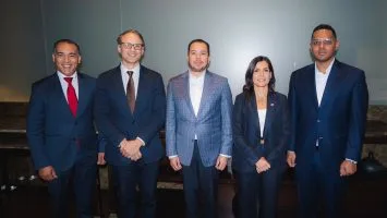 Embajadora de Estados Unidos sostiene encuentro con representantes de Dominicanos Primero
