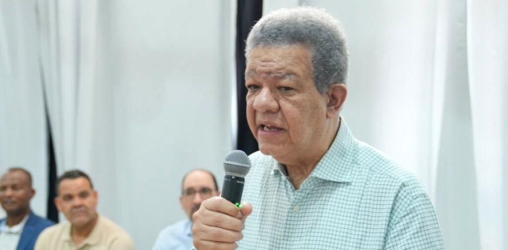 Leonel Emplaza al Gobierno a resolver crisis eléctrica