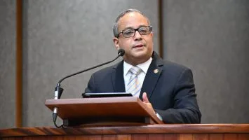 Presidente del TC insta a construir una ciudadanía comprometida con la Constitución