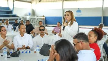 Supérate reafirma en Pedernales compromiso con protección social y desarrollo integral de las familias
