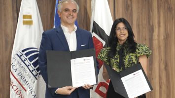 Minerd y Adozona acuerdan fortalecer formación técnico-profesional para zonas francas