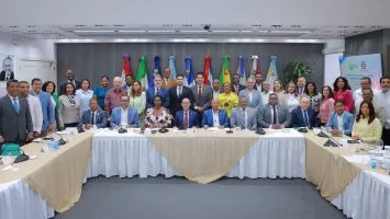Tratan en RD el impacto del sargazo y el cambio climático en el Caribe