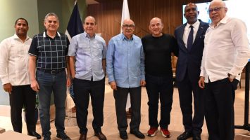 El Club Deportivo Naco promueve el análisis histórico y político con el conversatorio “Prensa vs. Poder”