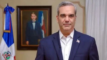 Ejecutivo dispone por decreto trasladar de manera temporal la residencia oficial del presidente a Santiago 