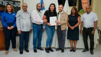 TNR bonifica a 22 productores con RD$14.5 millones para sistemas de riego y energía solar