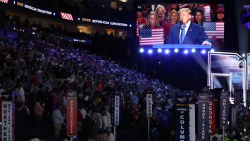 Trump celebra el «gran éxito» de su inusual convención republicana