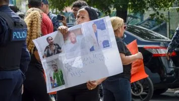 Familiares de Angélica Hernández exigen justicia y denuncian paralización del caso en Santiago