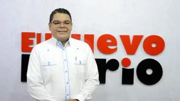 Comunicador Luis Veras cuestiona gestión de alcalde de San Francisco de Jacagua por crisis de basura