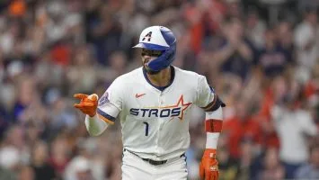 Correa podría jugar en la segunda base tras regresar con los Astros