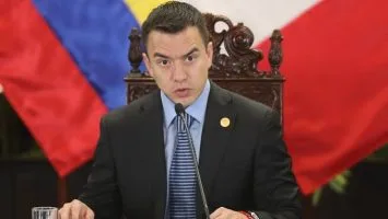 Noboa decreta nuevo estado de excepción y oficializa toque de queda nocturno en Ecuador