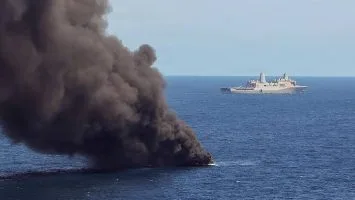 Ecuador libera a 28 tripulantes de barcos bombardeados por EE.UU.