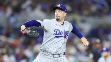Snell sale de su apertura ante Rojos por rigidez en la ingle