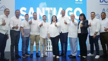 Leito Aguilera juramenta estructura de apoyo a David Collado