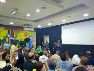 Leonel advierte que afiliación a la FP no garantiza votos