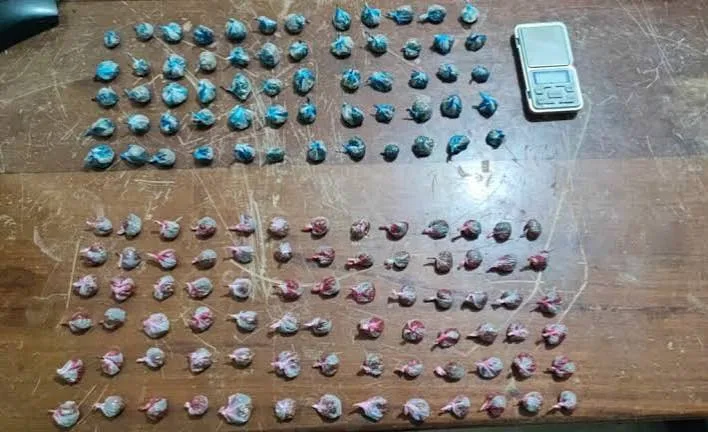 Denuncian punto de droga frente al play de Nizao