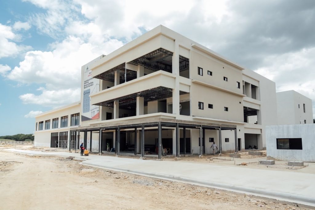 Abinader inaugurará el hospital Traumatológico de San Cristóbal el 6 de noviembre