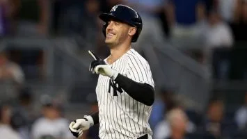 Yankees exhiben su poder ante Mets en una noche especial en New York