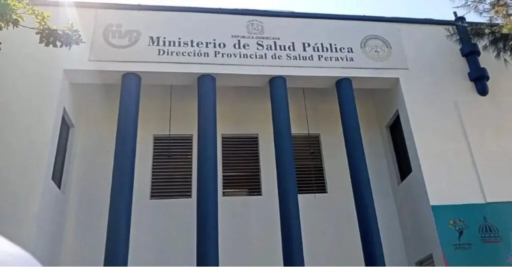 DPS Peravia niega denuncia de incumplimiento de pago mientras denunciantes se mantienen firmes