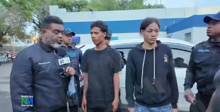 Se entregan supuestos asaltantes de joyería en Villa Juana; son de Baní