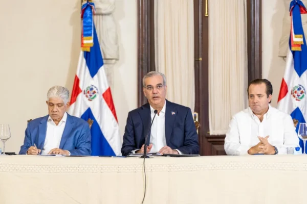 El Gobierno contrató más de RD 31,000 millones de los fondos de la renegociación con Aerodom