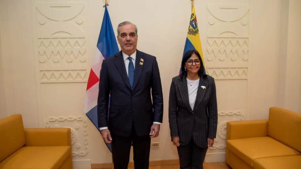 Luis Abinader y Delcy Rodríguez se reúnen en Roma, abordan diferentes temas